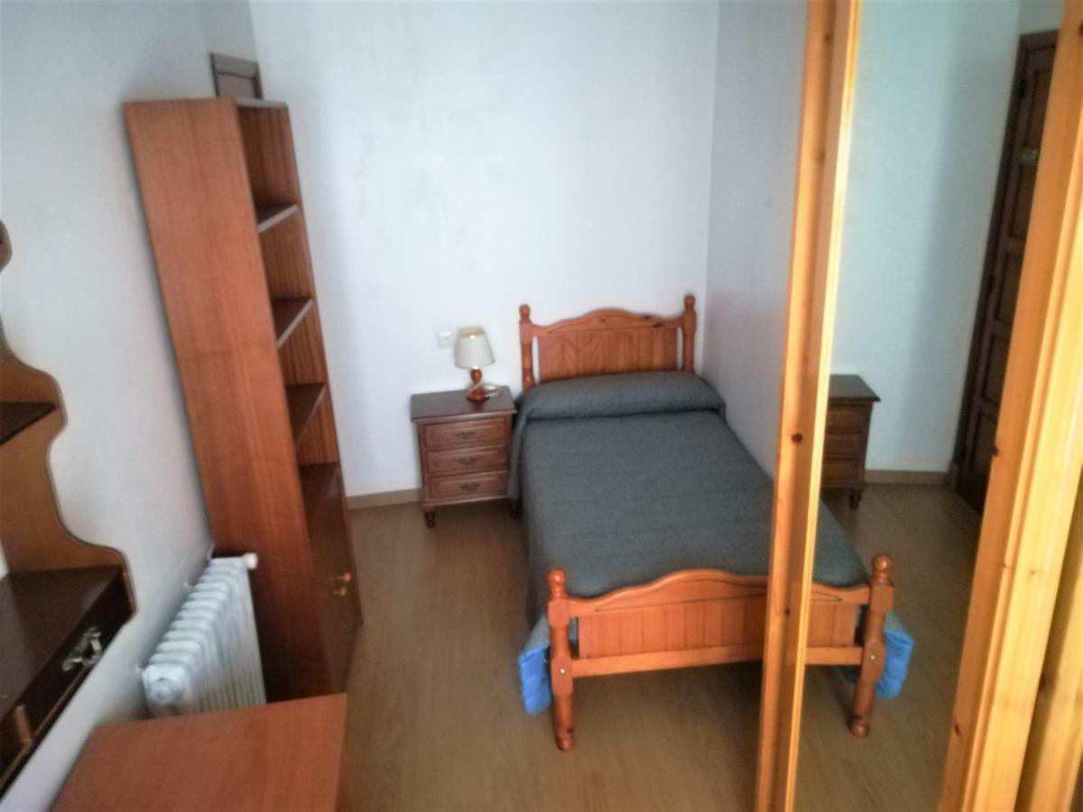 Pension Residencia Universitaria Rey Сантьяго-де-Компостела Экстерьер фото